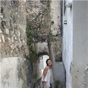 Fine Art Tutor teaches all ages 8